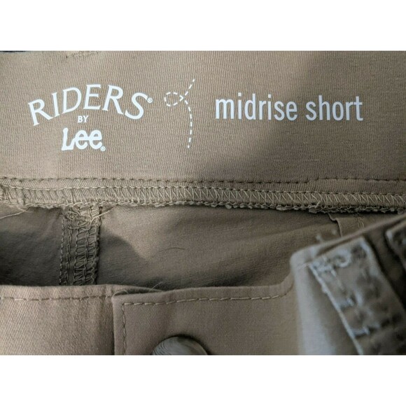 Riders Lee Chino Shorts  Womens Size 6  Elastic Waist Roll-up Stretch Khaki NWOT - Picture 5 of 7